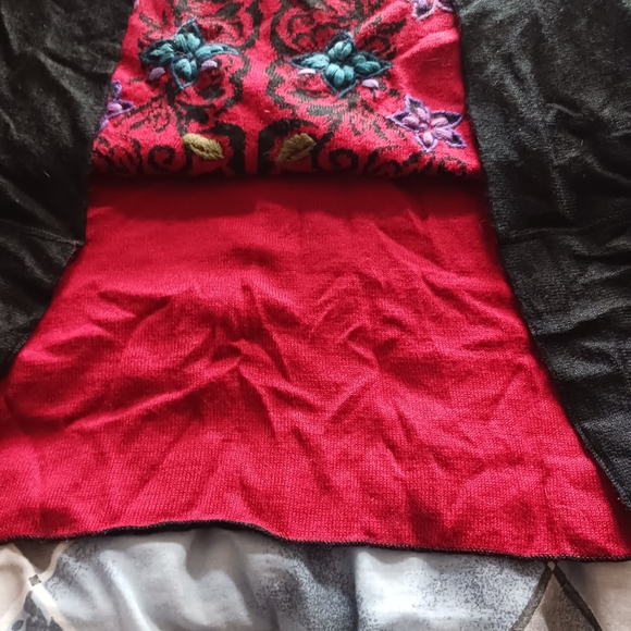 100% Alpaca wool ornate sweater - Picture 3 of 5